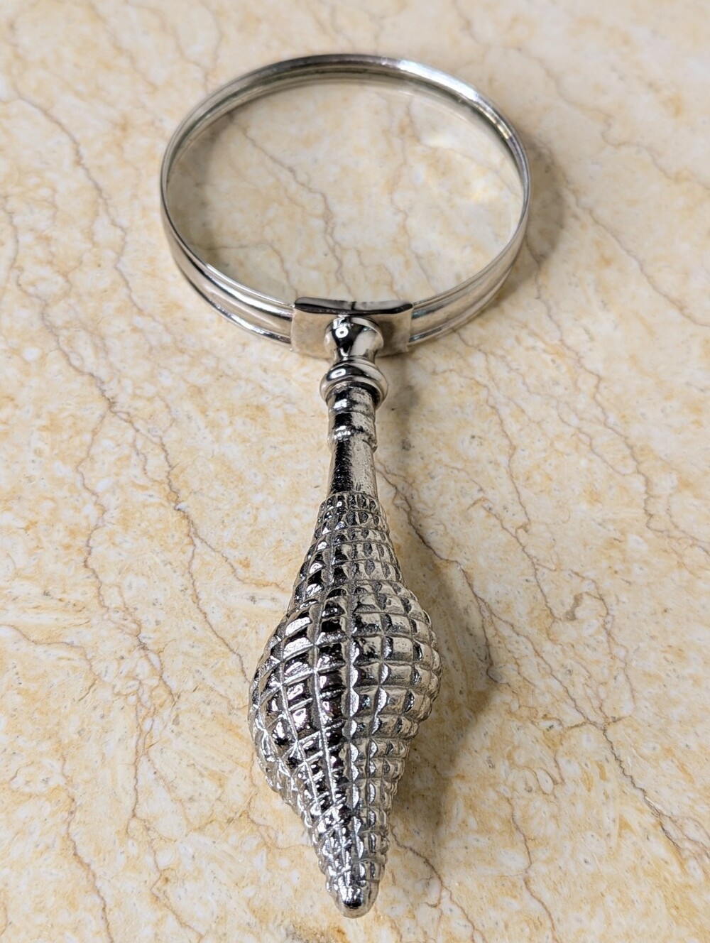 Vintage Seashell Handle Magnifying Glass Silver Tone Metal Coastal Academia - Picture 8 of 9